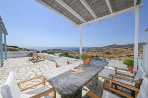 Cycladic cottage with amazing view